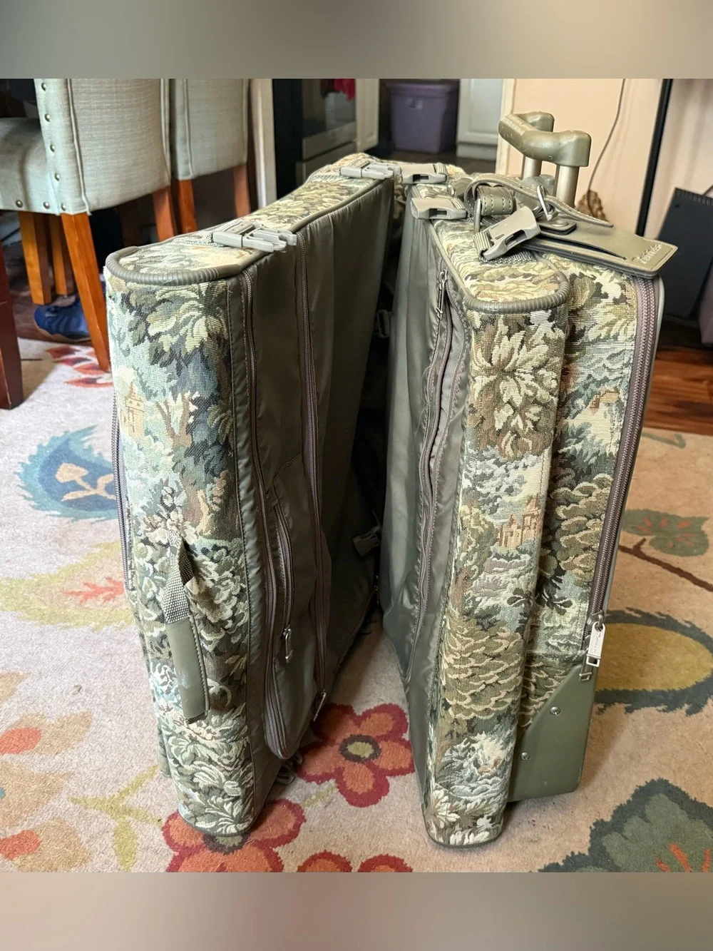 Vintage Pathfinder Floral Rolling Suitcase in Sage and Beige